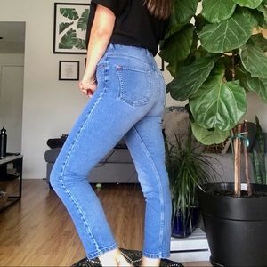 Urban Outfitters BDG Girlfriend Jeans